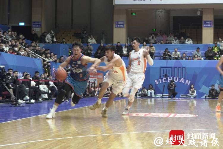 外援合璧难敌对手“三分雨” 四川男篮无缘新年开门红